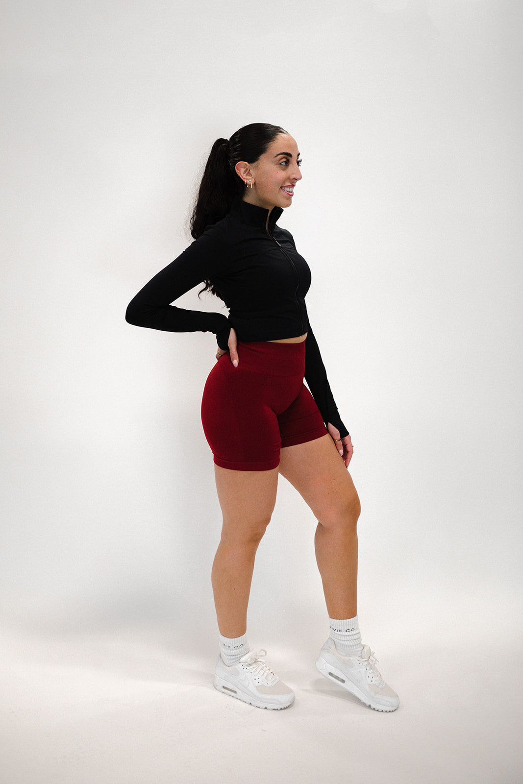 CHERRY 5' scrunch shorts