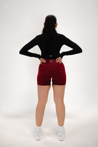 CHERRY 5' scrunch shorts